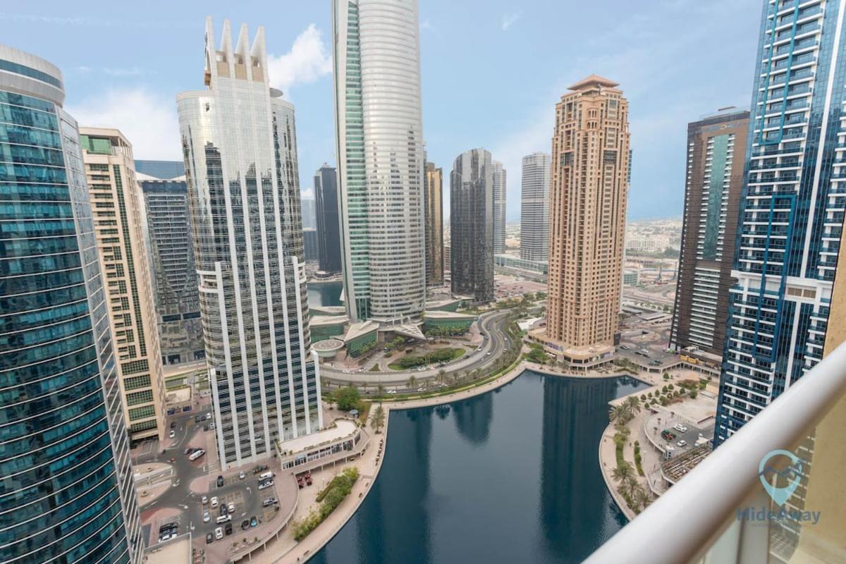 Views Stunning L 1 Min Walk To Metro Apartment